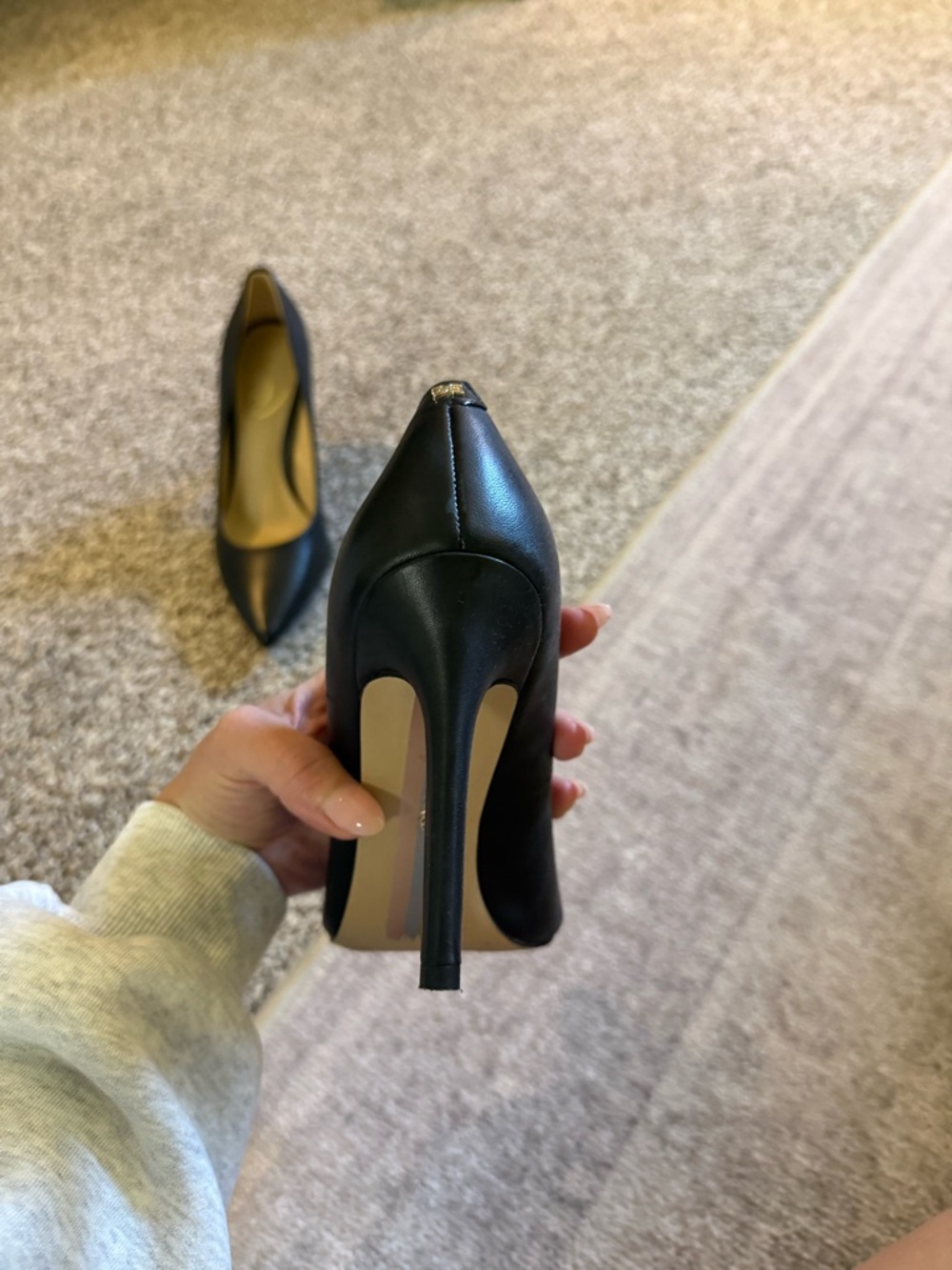 Sam Edelman Black Pointed-Toe Leather Pumps - Picture 4 of 5